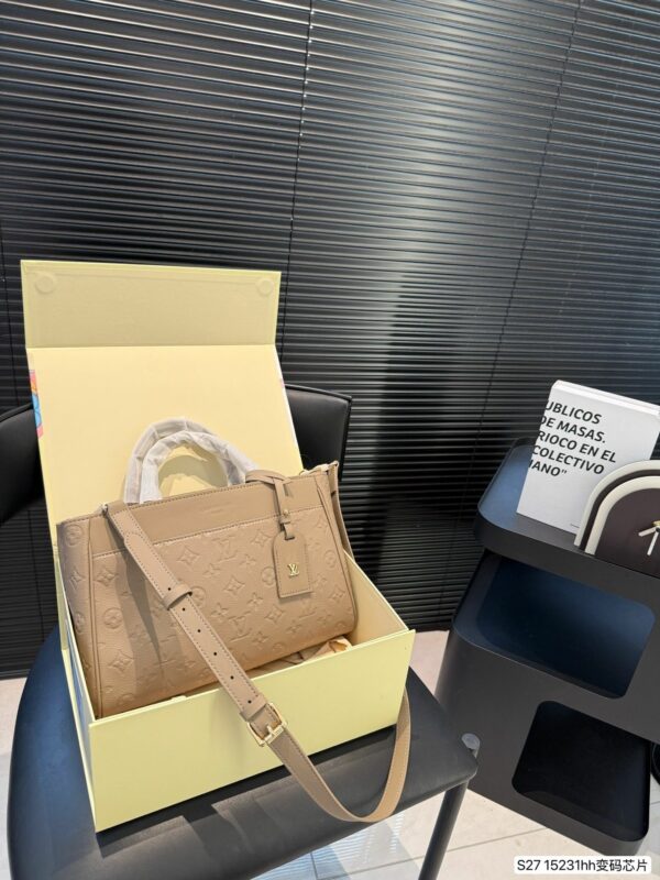New Collection Fashion LV Handbag L2108
