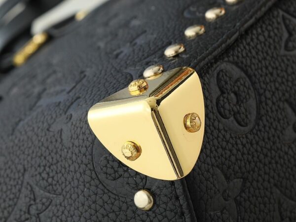 Luxury LV Handbag M53151