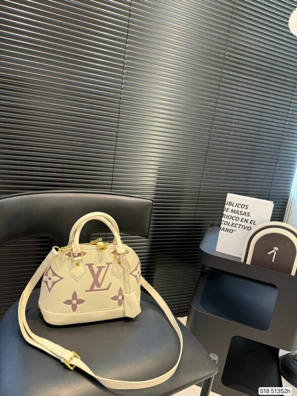 New Collection Fashion LV Handbag L2109.1