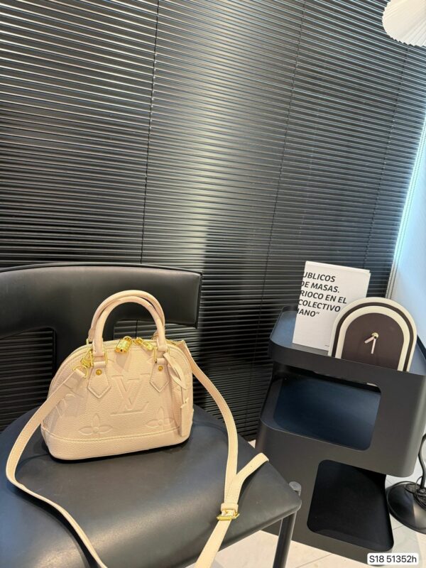 New Collection Fashion LV Handbag L2109.1