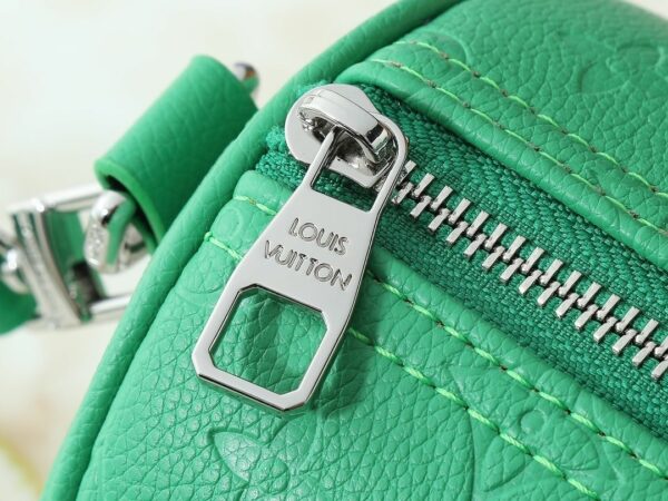 Luxury LV Handbag M26055