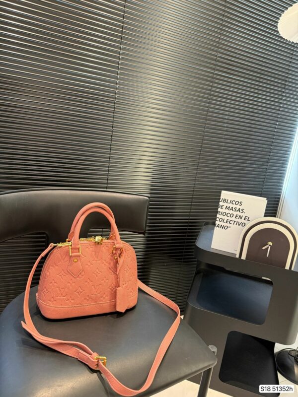 New Collection Fashion LV Handbag L2109.2