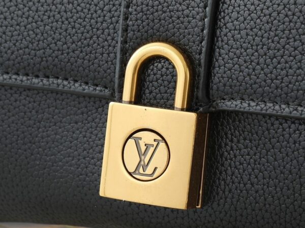 Luxury LV Handbag M12147