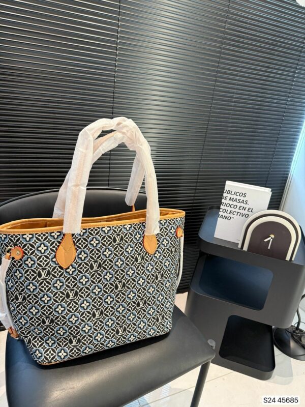 New Collection Fashion LV Handbag L2110