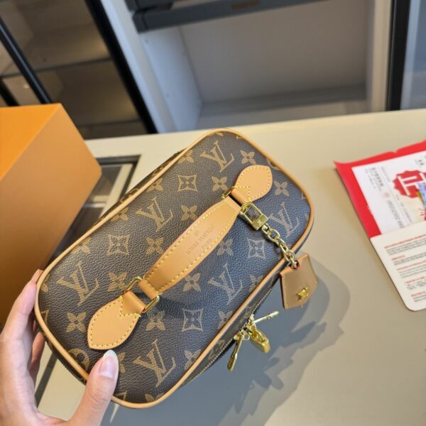 New Collection Fashion LV Handbag L2111