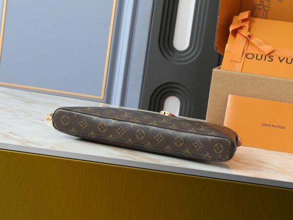Luxury LV Handbag M44961