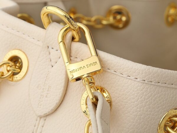 Luxury LV Handbag M11283