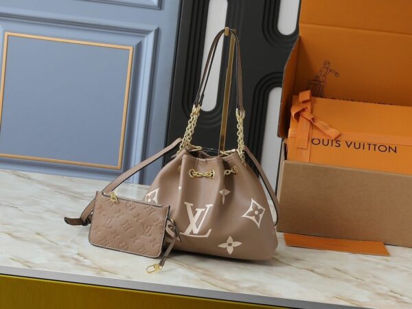 Luxury LV Handbag M11283