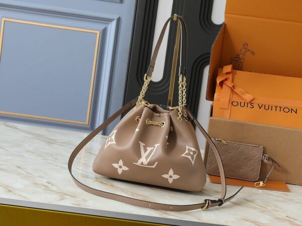 Luxury LV Handbag M11283