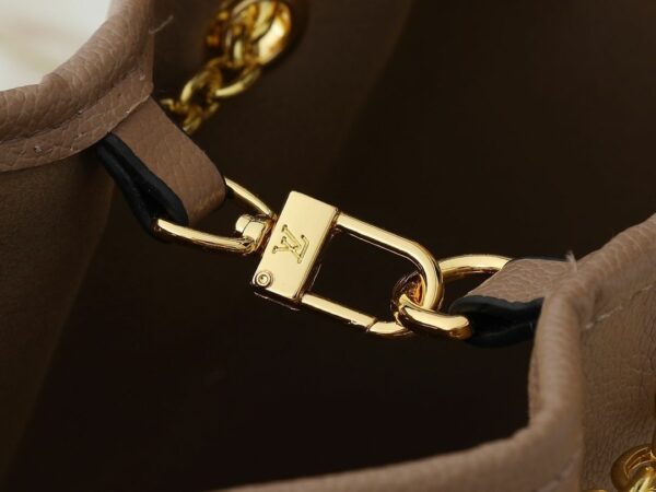Luxury LV Handbag M11283