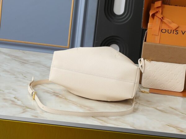 Luxury LV Handbag M11283.1