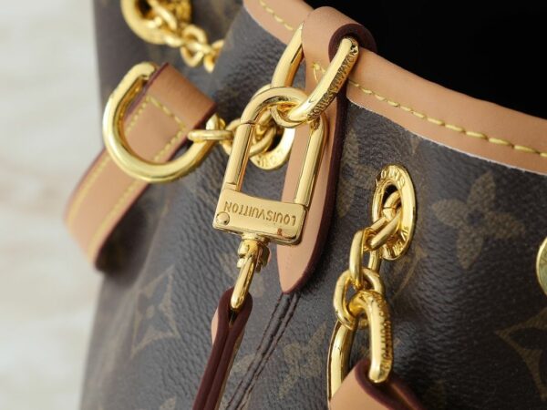 Luxury LV Handbag M11283.1