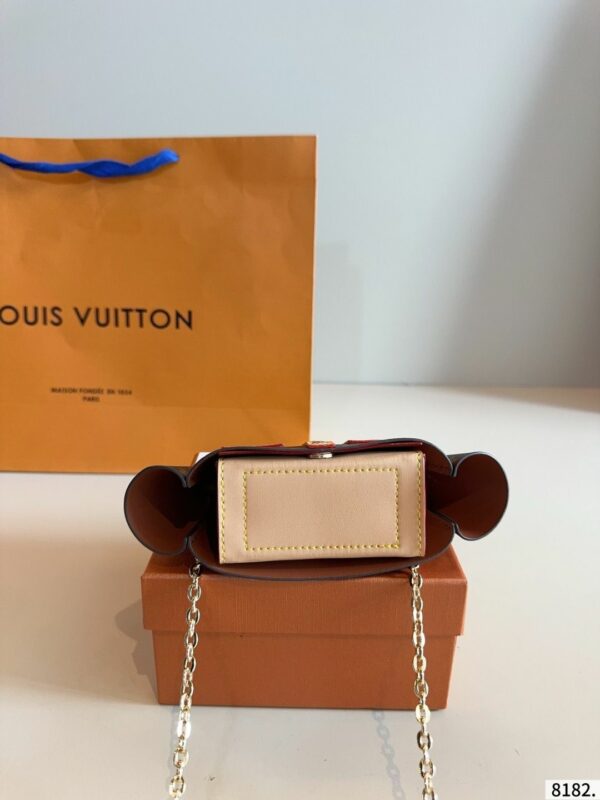 Stylish Fashion Carry LV Handbag L2121 Stylish Fashion Carry LV Handbag L2121