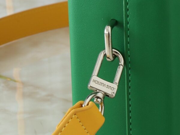 Luxury LV Handbag M24455