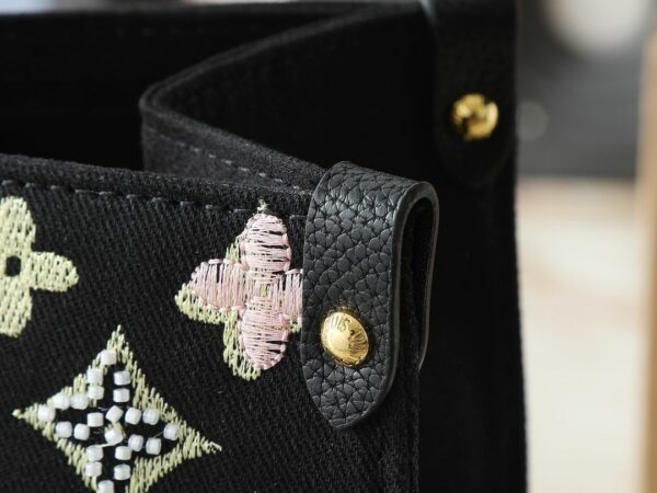 Luxury LV Handbag M45039