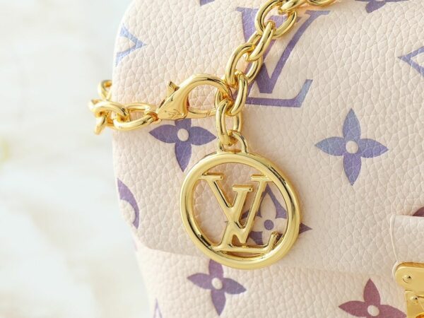 Luxury LV Handbag M25596