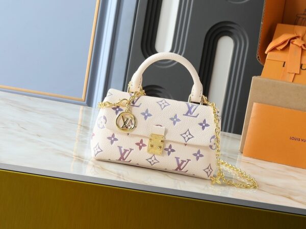 Luxury LV Handbag M25596