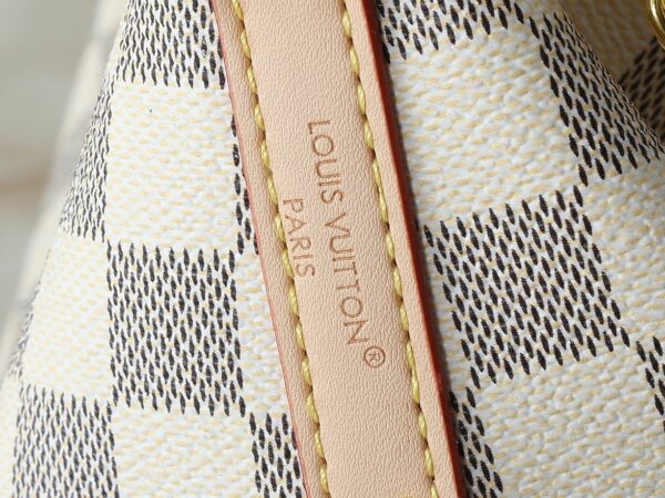 Luxury LV Handbag M46213