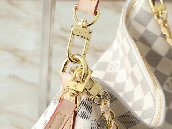 Luxury LV Handbag M46213