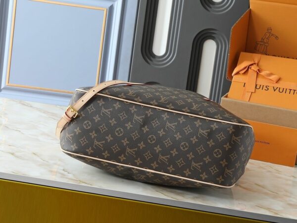 Luxury LV Handbag M40354