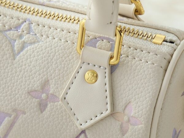 Luxury LV Handbag M25591-M81085
