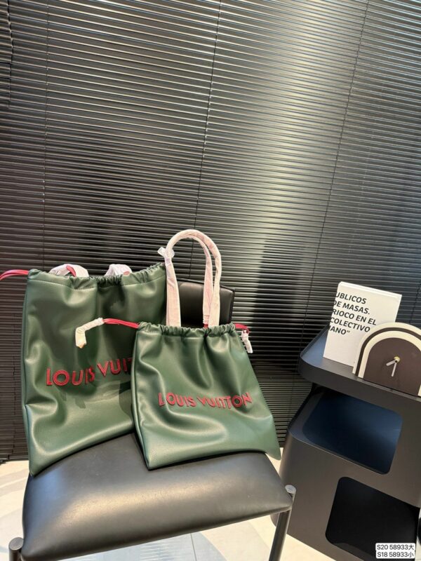 New Collection Fashion LV Handbag L2126