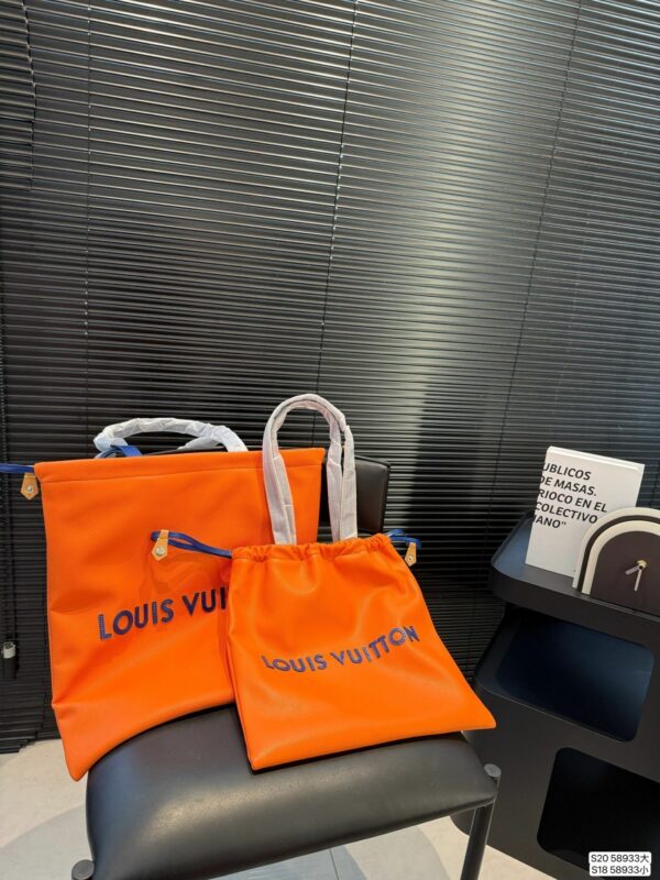 New Collection Fashion LV Handbag L2126