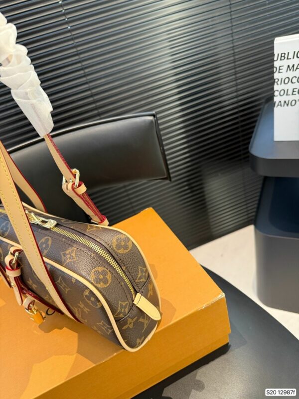 New Collection Fashion LV Handbag L2129