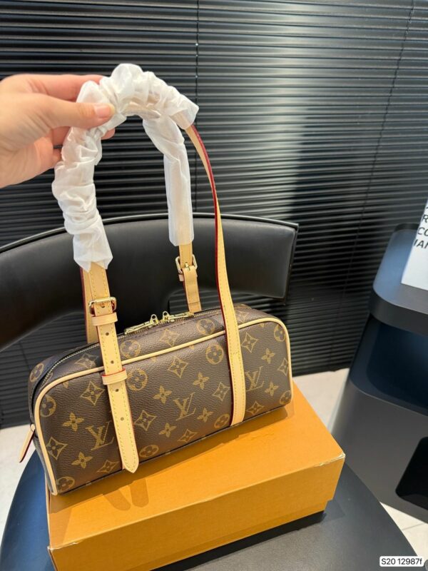 New Collection Fashion LV Handbag L2129