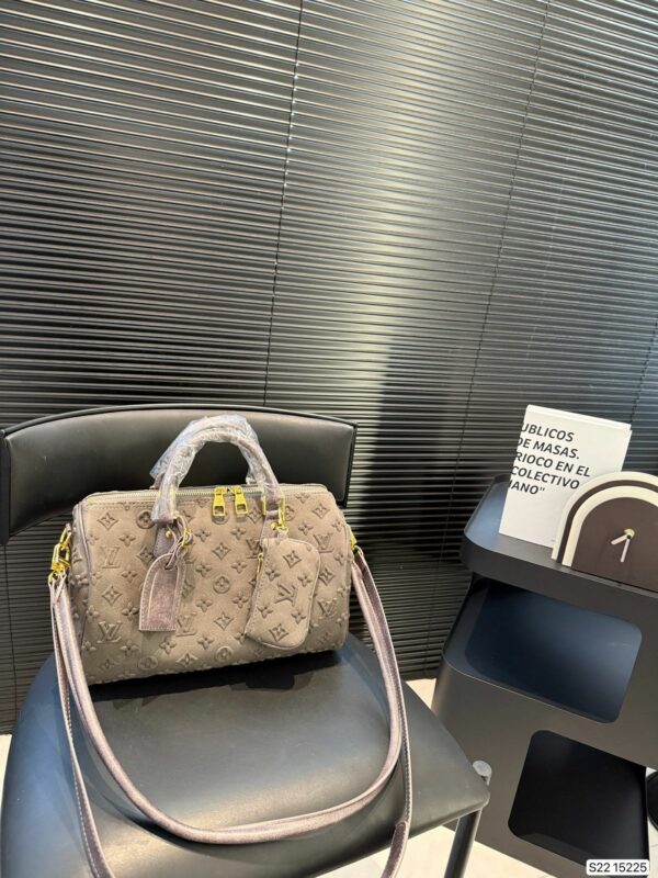 New Collection Fashion LV Handbag L2130