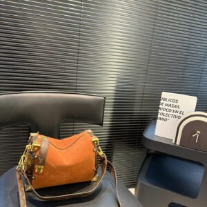 New Collection Fashion LV Handbag L2131