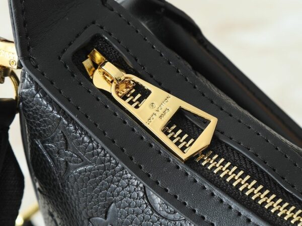 Luxury LV Handbag M12939.1