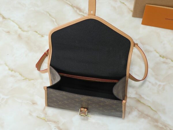Luxury LV Handbag M44919