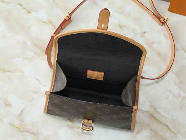 Luxury LV Handbag M44919