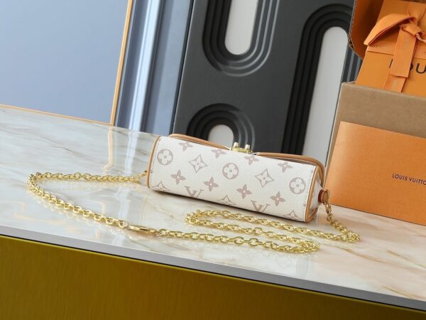 Luxury LV Handbag M26583-M13566