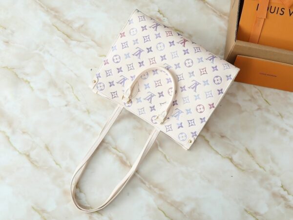 Luxury LV Handbag M45495-M22770