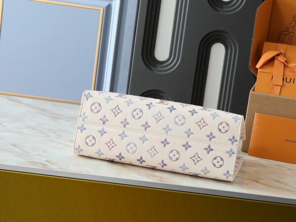 Luxury LV Handbag M45495-M22770