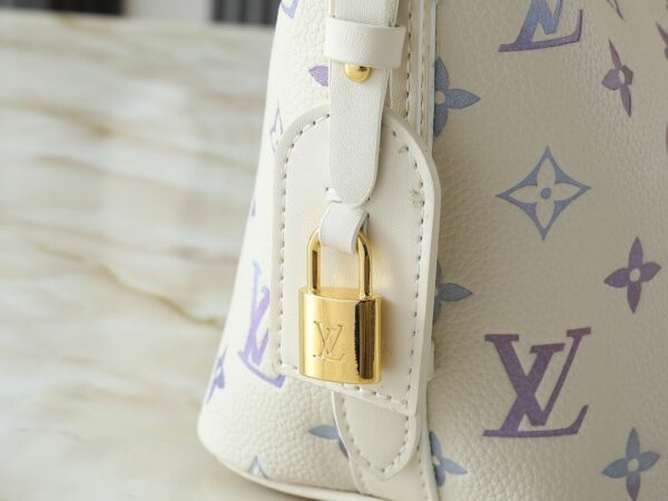 Luxury LV Handbag M25673-M12925