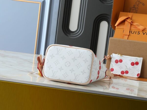 Luxury LV Handbag M12925