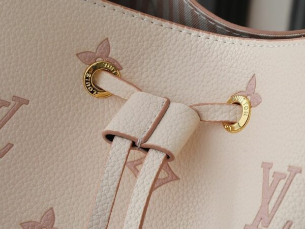 Luxury LV Handbag M14401-M44022