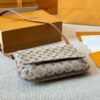 Stylish Fashion Carry LV Handbag L1860