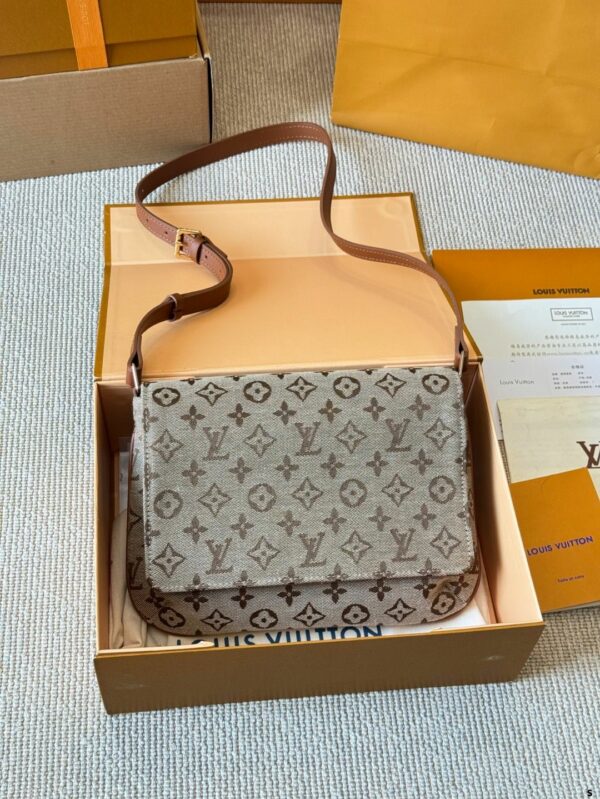 New Collection Fashion LV Handbag L1860