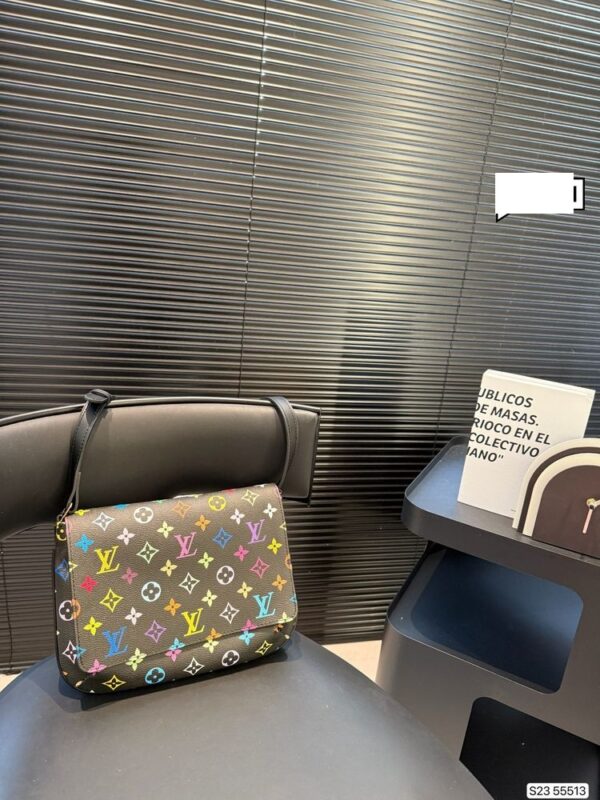 New Collection Fashion LV Handbag L1826