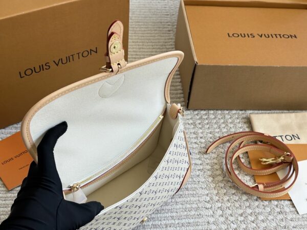 New Collection Fashion LV Handbag L1819