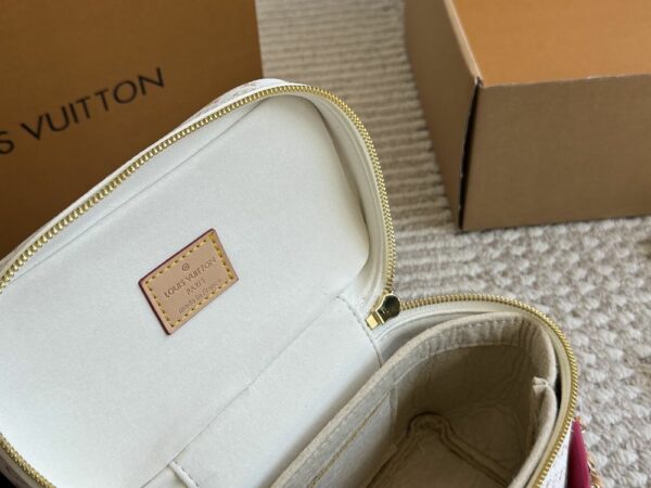New Collection Fashion LV Handbag L1818