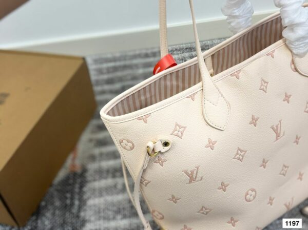 New Collection Fashion LV Handbag L1815