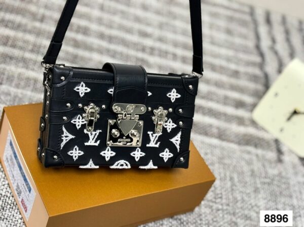 New Collection Fashion LV Handbag L1811