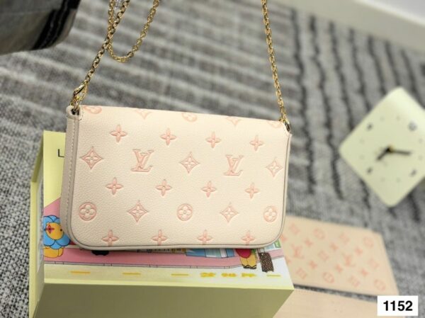 New Collection Fashion LV Handbag L1810
