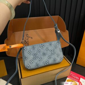 New Collection Fashion LV Handbag L1801