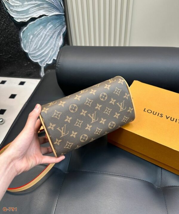 Stylish Fashion Carry LV Handbag L1788